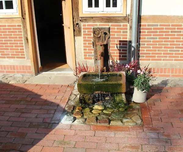 Artlandhaus 1719 - Geschichte Trifft Moderne Nyaraló